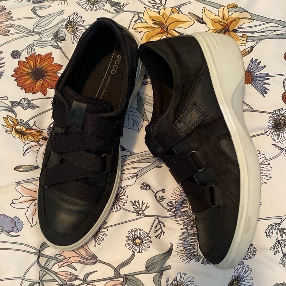 Ecco 7 wedge soft strap sneakers